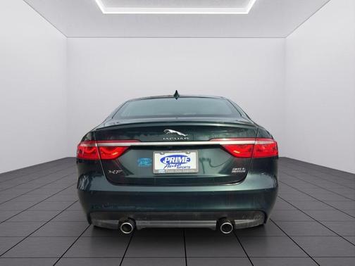 2017 Jaguar XF 35t R-Sport