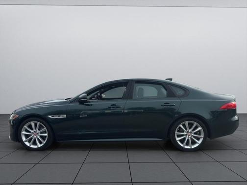 2017 Jaguar XF 35t R-Sport