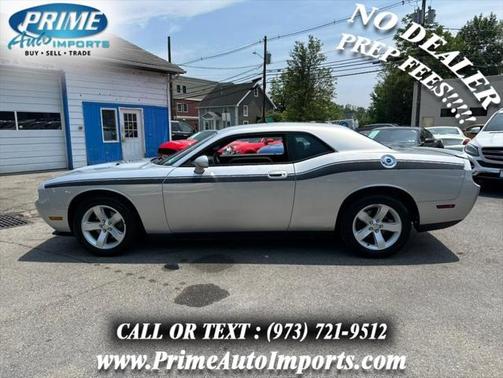 2010 Dodge Challenger SE