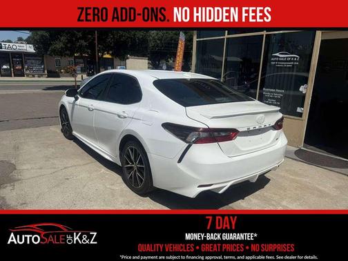 Super White 2021 Toyota Camry SE