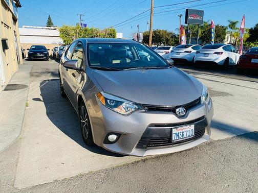 2016 Toyota Corolla LE Plus