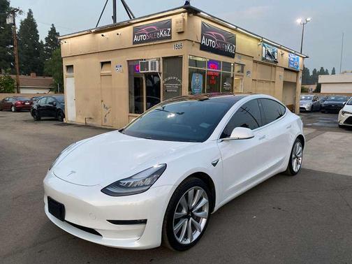 2018 Tesla Model 3 Long Range