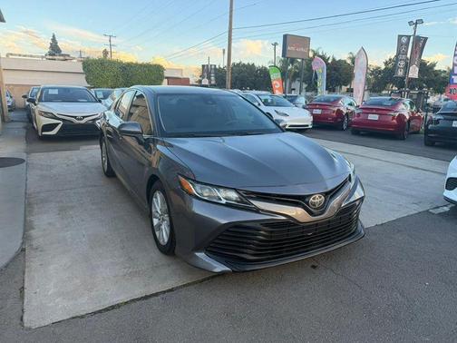 2018 Toyota Camry LE