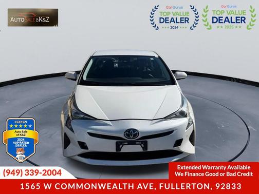 2017 Toyota Prius Three Touring