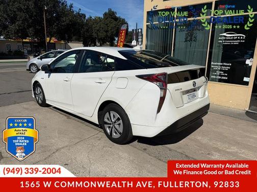 2017 Toyota Prius Three Touring