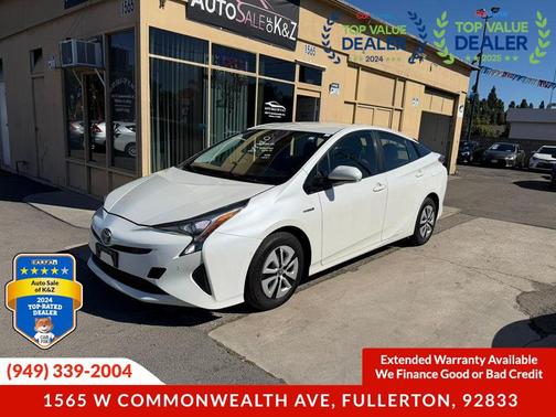 2017 Toyota Prius Three Touring