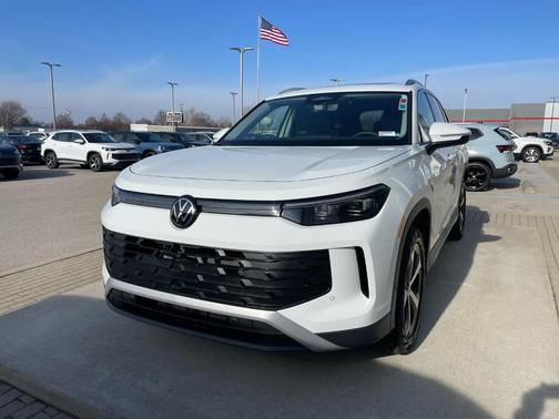 2026 Volkswagen Tiguan 2.0T SE