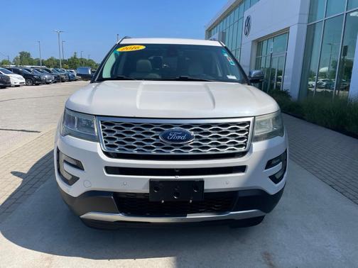 White Platinum Clearcoat Metallic 2016 Ford Explorer Platinum