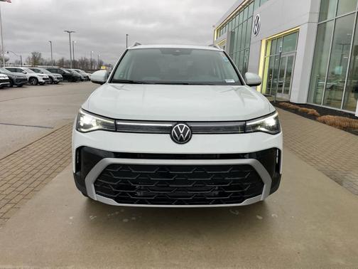 2026 Volkswagen Taos SEL