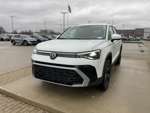 2026 Volkswagen Taos 1.5T SEL