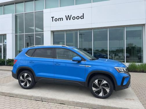 Cornflower Blue 2023 Volkswagen Taos 1.5T SE