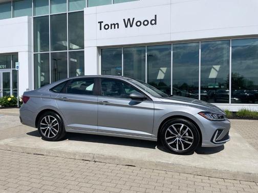 Pyrite Silver Metallic 2025 Volkswagen Jetta 1.5T SE