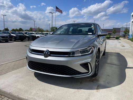 Pyrite Silver Metallic 2025 Volkswagen Jetta 1.5T SE