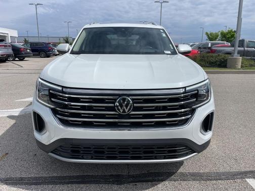 Opal White Pearl Effect 2025 Volkswagen Atlas 2.0T SEL
