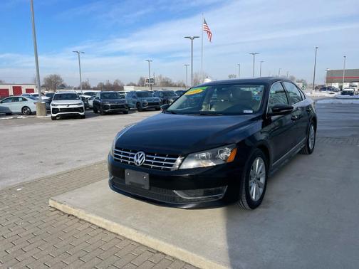 2012 Volkswagen Passat 2.5 SEL