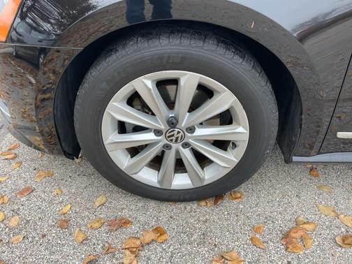 2012 Volkswagen Passat 2.5 SEL