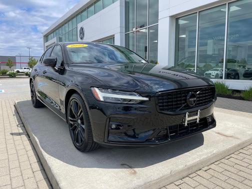 Black 2022 Volvo S60 B5 Black Edition R-Design