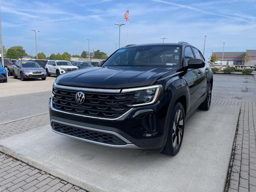 2024 Volkswagen Atlas Cross Sport 2.0T SE w/Technology