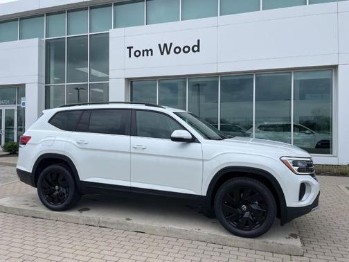 Opal White Pearl 2026 Volkswagen Atlas 2.0T SE W/TECHNOLOGY