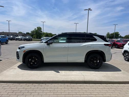 Opal White 2026 Volkswagen Tiguan 2.0T SE R-Line Black