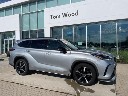 2022 Toyota Highlander XSE