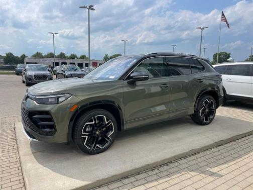 Avocado Green 2026 Volkswagen Tiguan 2.0T SEL R-Line Turbo
