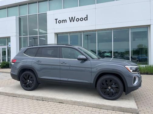 Pure Gray 2026 Volkswagen Atlas 2.0T SE W/TECHNOLOGY
