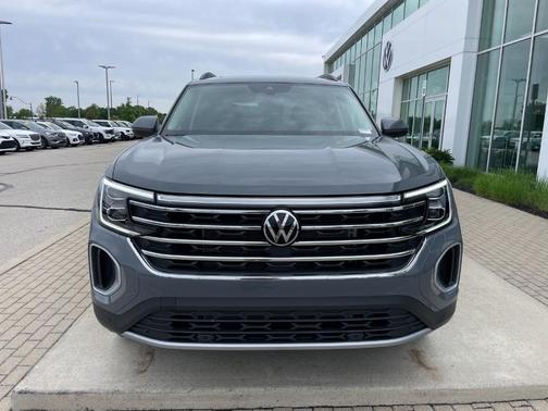 Pure Gray 2026 Volkswagen Atlas 2.0T SE W/TECHNOLOGY