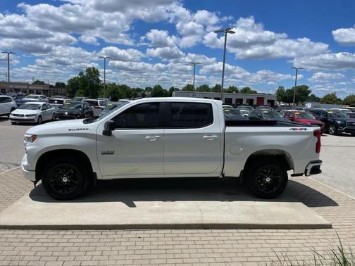 Summit White 2022 Chevrolet Silverado 1500 RST