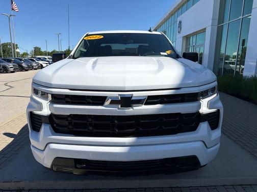 Summit White 2022 Chevrolet Silverado 1500 RST