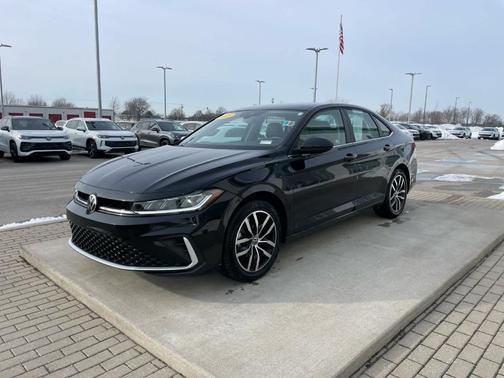 2025 Volkswagen Jetta 1.5T SE