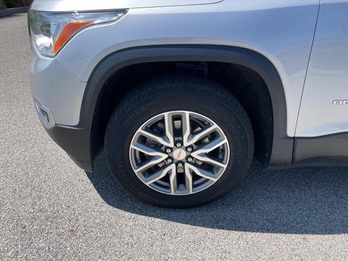 2019 GMC Acadia SLE-2