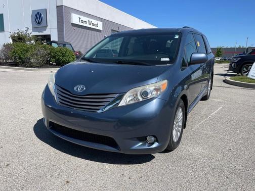 Shoreline Mist 2016 Toyota Sienna XLE