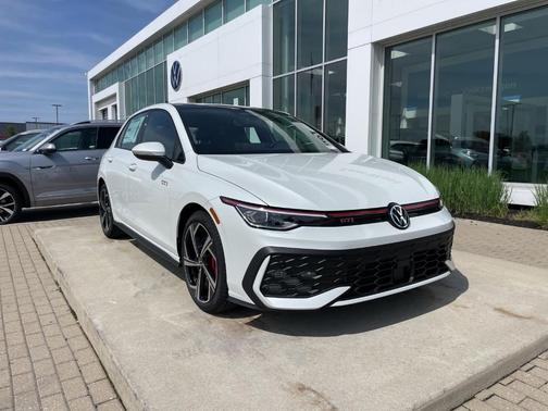 Opal White Pearl 2026 Volkswagen Golf GTI 2.0T SE