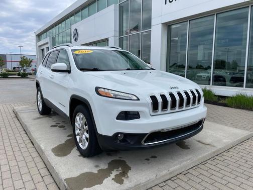 Bright White Clearcoat 2016 Jeep Cherokee Limited