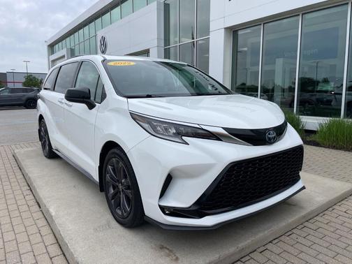 White 2022 Toyota Sienna XSE 7 Passenger