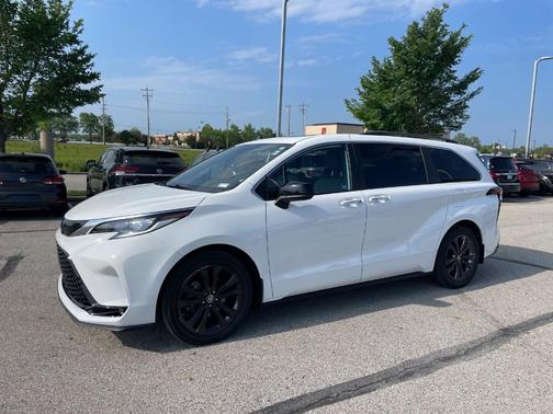 White 2022 Toyota Sienna XSE 7 Passenger