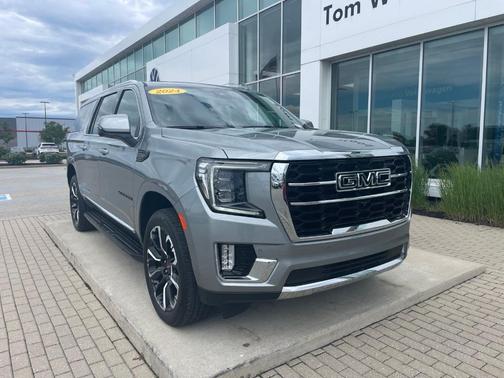 Sterling 2024 GMC Yukon XL SLT