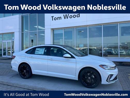 Opal White Pearl 2026 Volkswagen Jetta 1.5T SE