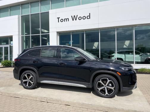 Deep Black Pearl Effect 2026 Volkswagen Tiguan 2.0T SE