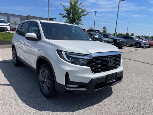 Platinum White Pearl 2023 Honda Passport EX-L