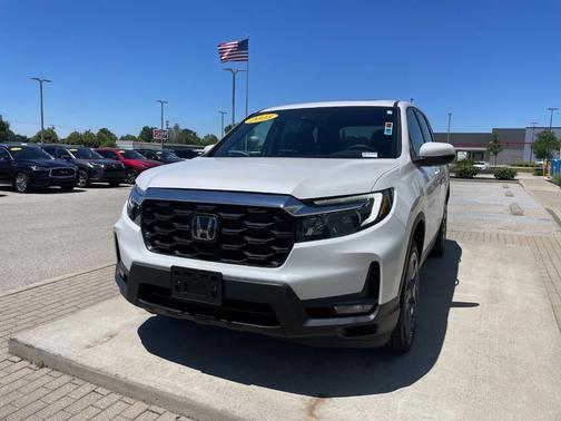 Platinum White Pearl 2023 Honda Passport EX-L