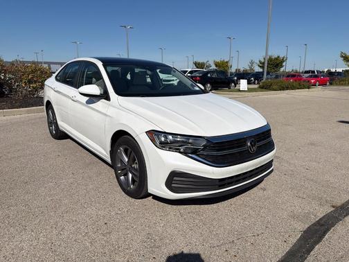 Opal White Pearl Effect 2023 Volkswagen Jetta 1.5T SE