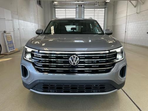 Silver Mist Metallic 2026 Volkswagen Atlas 2.0T SEL