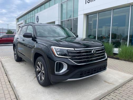 Deep Black Pearl 2026 Volkswagen Atlas 2.0T SE