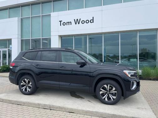 Deep Black Pearl 2026 Volkswagen Atlas 2.0T SE
