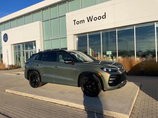 2025 Volkswagen Tiguan 2.0T SE R-Line Black