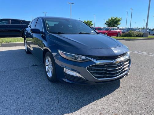Northsky Blue Metallic 2022 Chevrolet Malibu LT