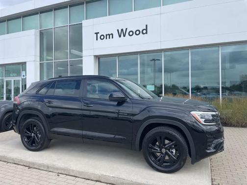 2026 Volkswagen Atlas Cross Sport 2.0T SEL R-Line Black