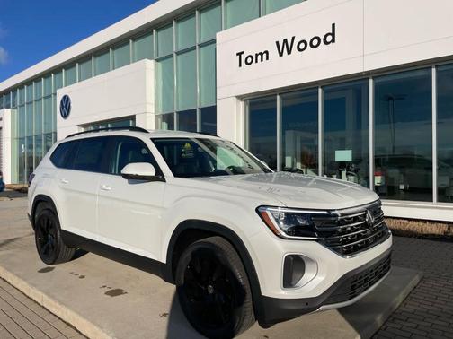 Opal White Pearl 2026 Volkswagen Atlas 2.0T SE W/TECHNOLOGY